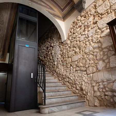 Corner Cavour Apartment Sassari Zewnętrze zdjęcie