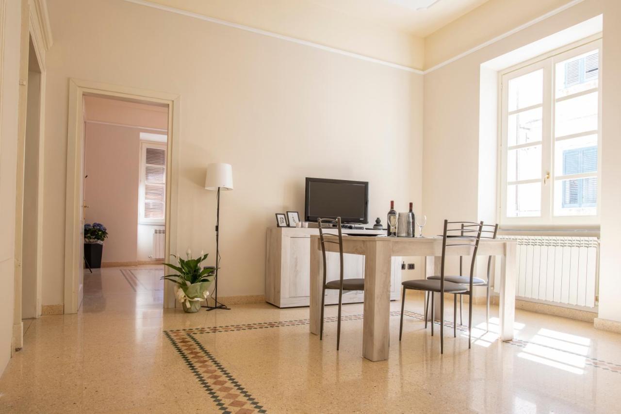 Corner Cavour Apartment Sassari Zewnętrze zdjęcie